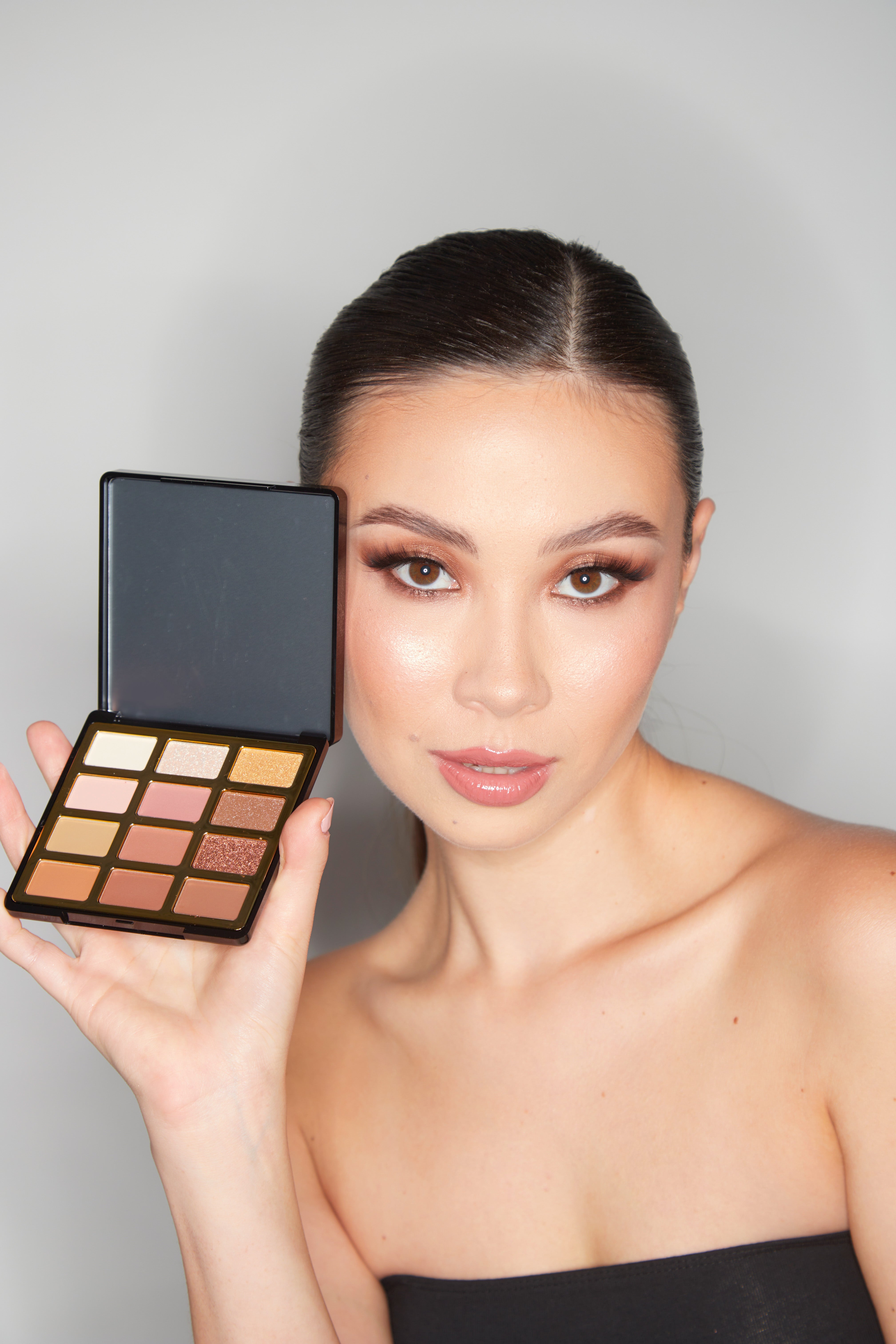 SOSU X Bonnie Ryan Eyeshadow Palette