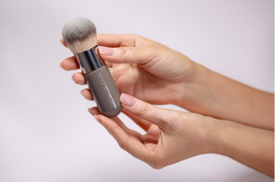 Paula Callan Artistry #25 Kabuki Makeup Brush