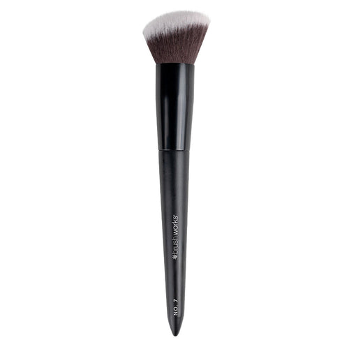No.7 Angled Blush Brush